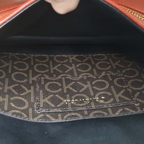 Calvin Klein Havana Women's Over Shoulder Crossbody Side Bag in Burned Orange - Picture 4 of 5